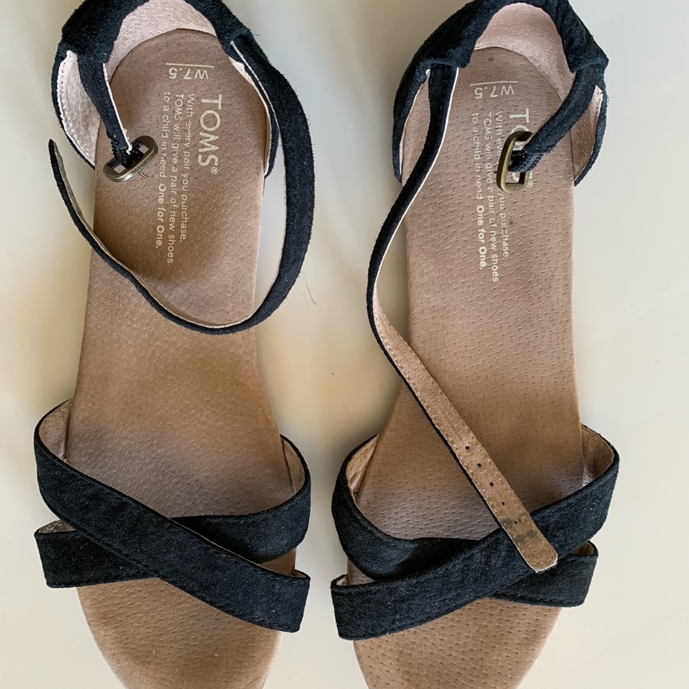 Tom’s black suede ankle strap sandals!